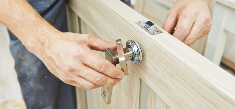 interior door repair Rancho San Diego